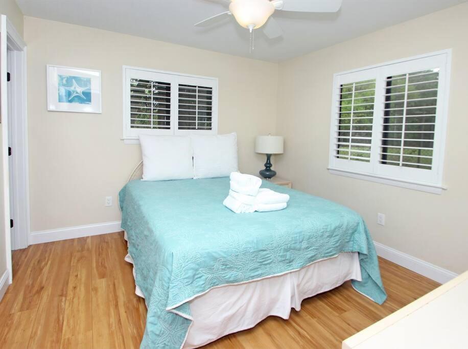 Cute 2 Bedroom, 2 Bath Condo At Folly Field Beach Hilton Head Island Buitenkant foto