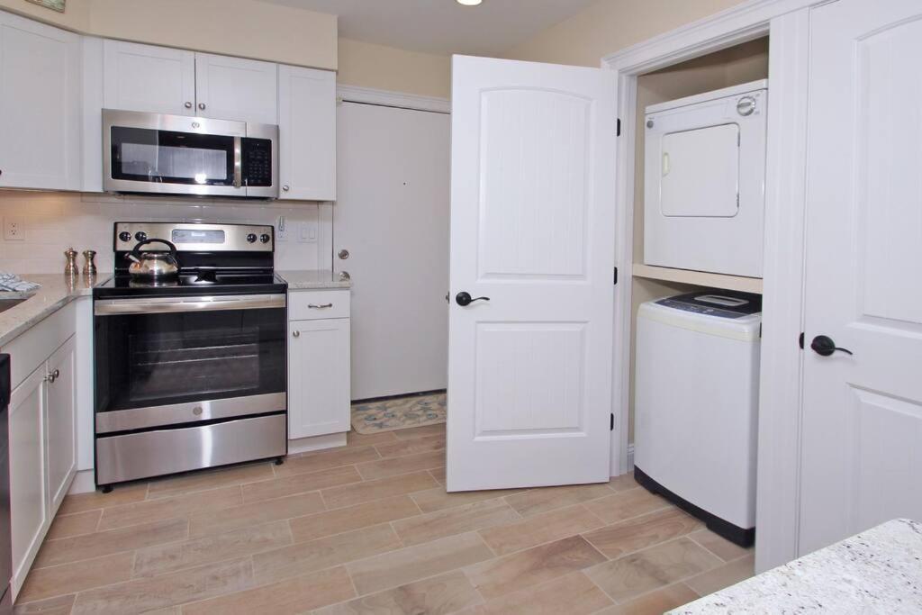 Cute 2 Bedroom, 2 Bath Condo At Folly Field Beach Hilton Head Island Buitenkant foto